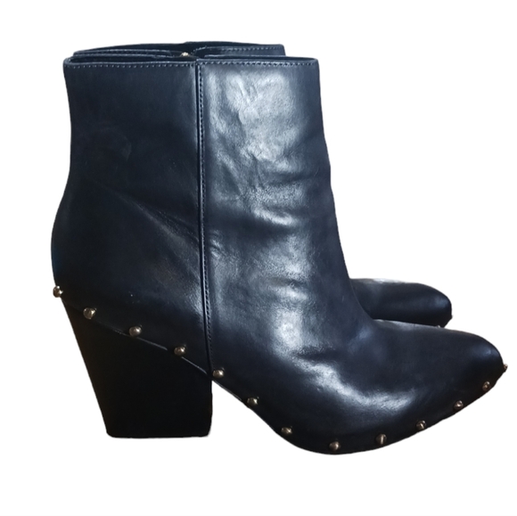 BCBGeneration Black Studded Bootie Ankle Boot Women's Size 9 - Picture 5 of 14